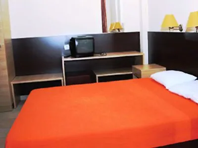 Roses Bungalows Hotel Neos Marmaras